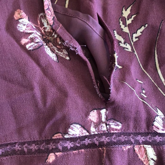 ASTR long sleeve floral dress - Picture 3 of 3